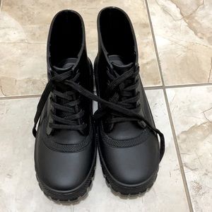 Water resistant black boots